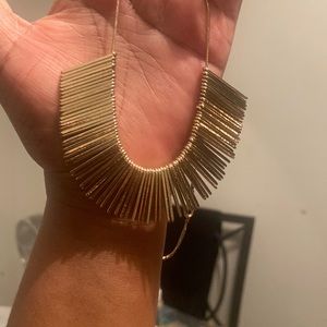 Fringe necklace